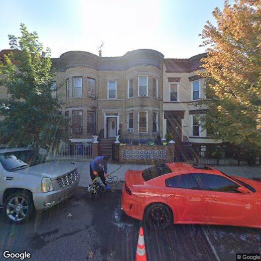 Primary Photo - 422 Marion St