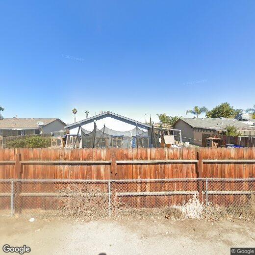 301 Atkinson Ave Shafter, CA 93263 Alquileres en Shafter, CA