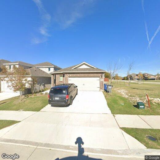 Foto principal - 3210 Yellow Pine Dr