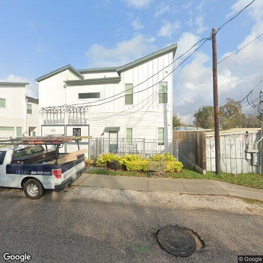 Primary Photo - 502 W Donovan St