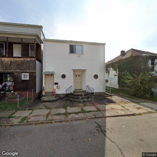 118 Sinclair Ave, Yorkville, OH 43971 Condo for Rent in Yorkville, OH