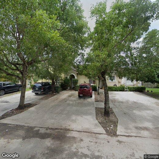 Foto principal - 74 SW 16th Ave