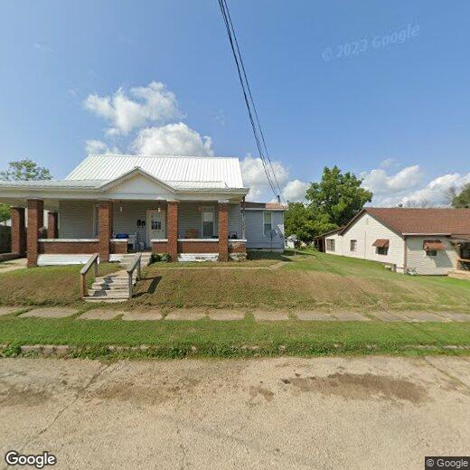 Primary Photo - 204 E Cherry St