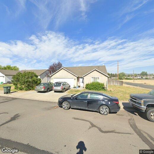 Primary Photo - * $1,000 MOVE IN SPECIAL FIRST MONTH RENT *