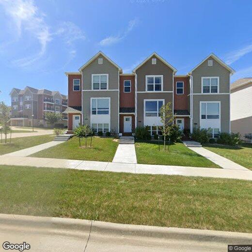 Foto principal - $2,150| 3 Bedroom, 2.5 Bathroom Townhome |...