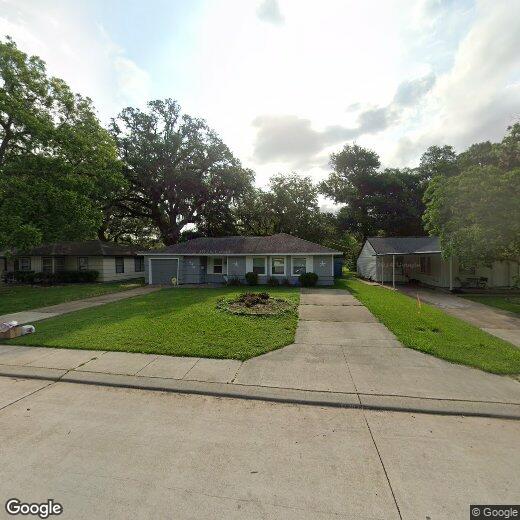 Primary Photo - 833 Magnolia St