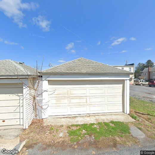 Primary Photo - 150 E Penn Ave