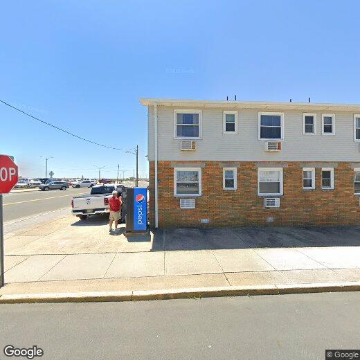 Primary Photo - 1709 N Ocean Ave