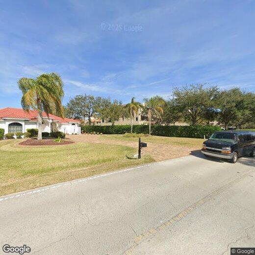 Primary Photo - 102 Club House Dr
