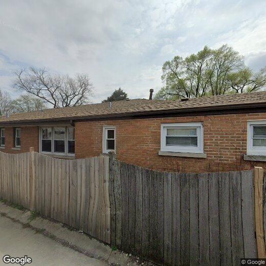 Primary Photo - 1233 Woodbine Ave