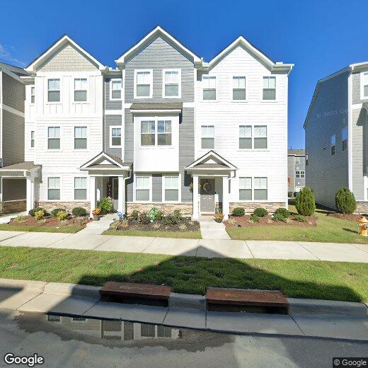 Foto principal - 6333 Perry Creek Rd