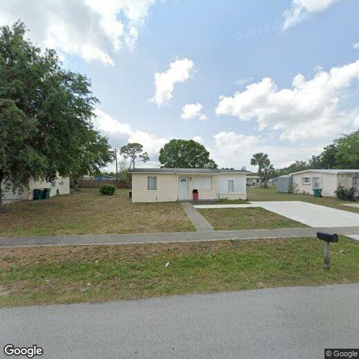 Primary Photo - 21043 Bersell Ave