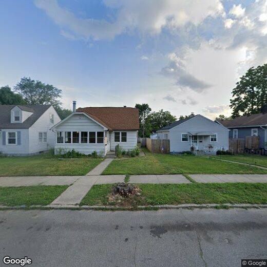 Primary Photo - 229 E Fairview Ave