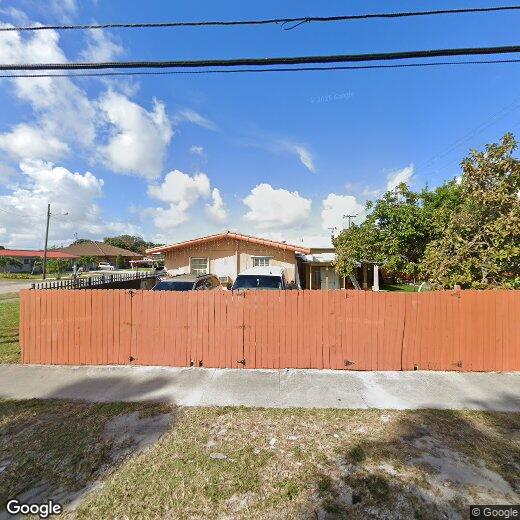 Primary Photo - 401 W 46th Pl