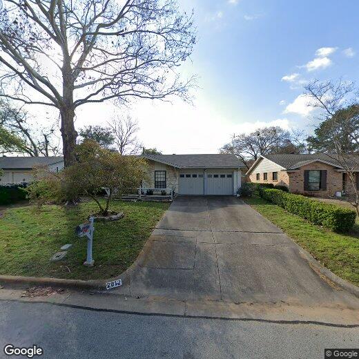 2912 Lisa Ln, Arlington, TX 76013 House for Rent in Arlington, TX