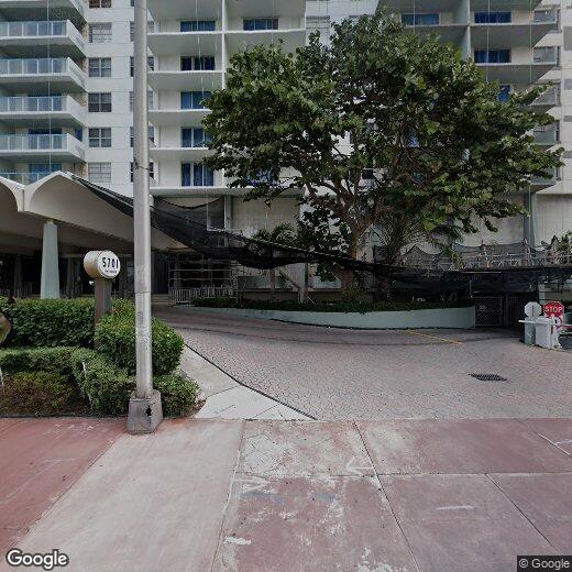 Primary Photo - 5701 Collins Ave