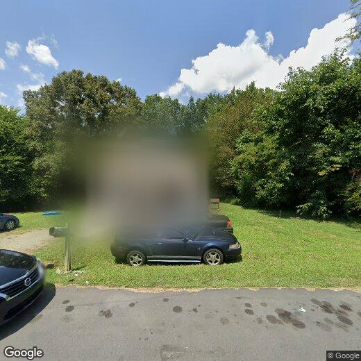 Foto principal - Three bedroom, 1 bath house in Graham