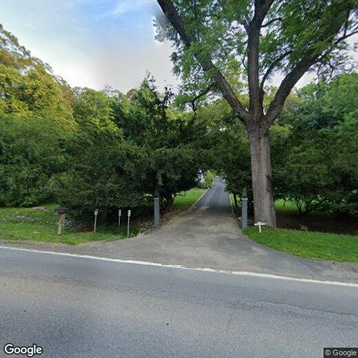 Foto principal - 680 Titicus Rd