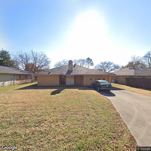 Primary Photo - 1831 Kensington Dr