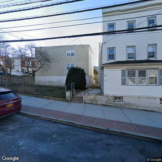 38 Lockwood Ave, Yonkers, NY 10701 Room for Rent in Yonkers, NY