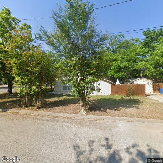 Primary Photo - 400 Lowry St