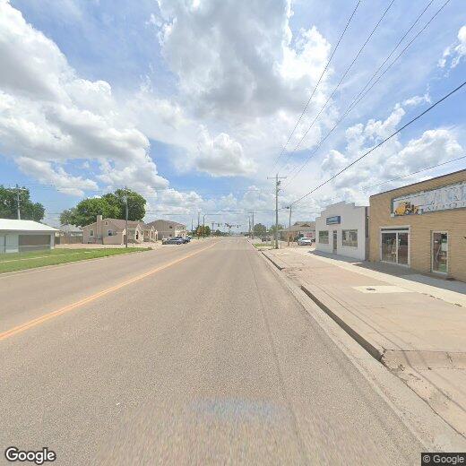 Primary Photo - 621 E Railroad Ave