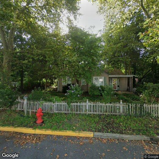 Primary Photo - 116 Hough St
