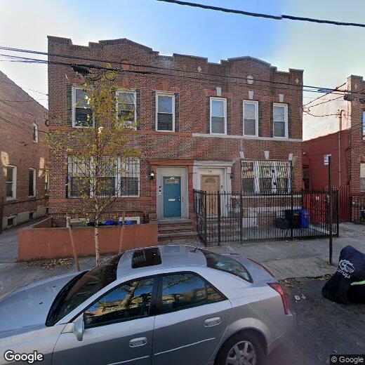 Primary Photo - 738 Sheffield Ave