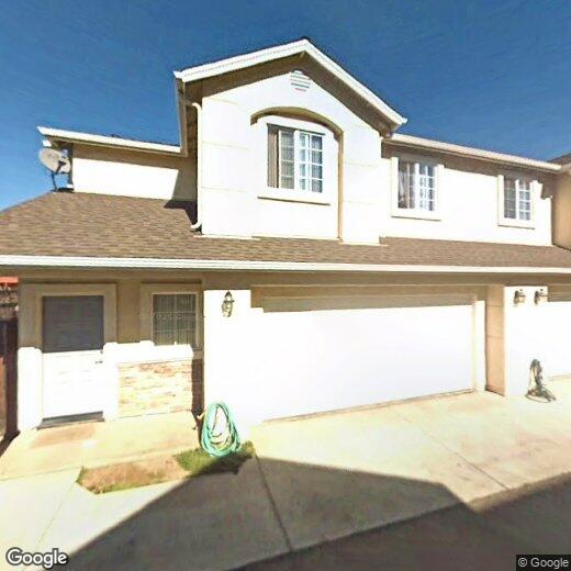 Primary Photo - Beautiful And Updated 3 Bed 2.5Bath Townho...