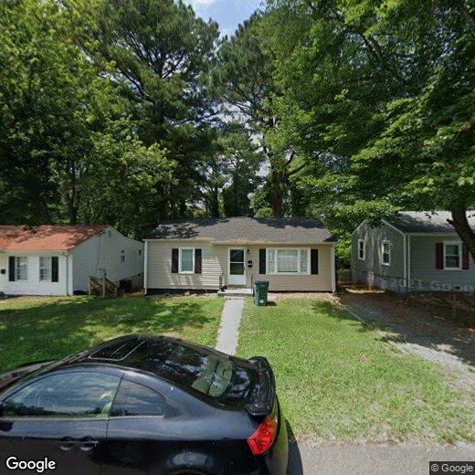 Primary Photo - 132 N Elm Ave