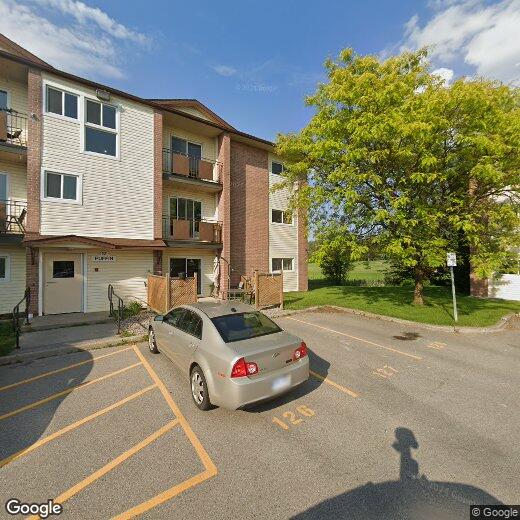 17 Lowndes Ave Unit 7, ON L4P 3K2 Apartment for Rent in