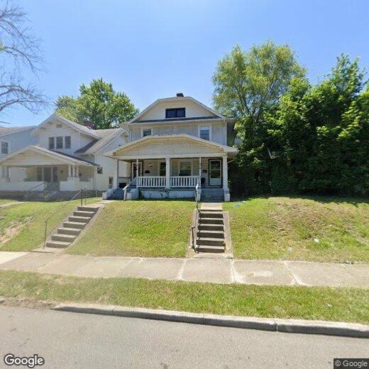 Foto principal - 218 W Fairview Ave