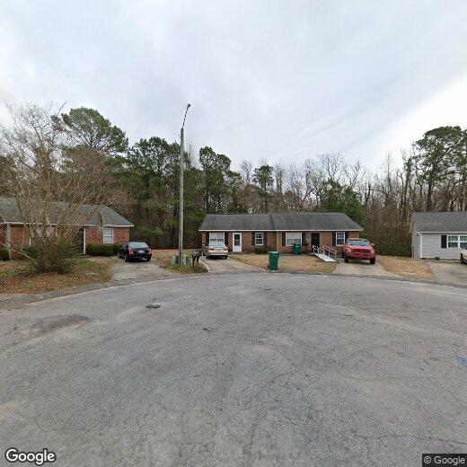 Primary Photo - 102 Easy St