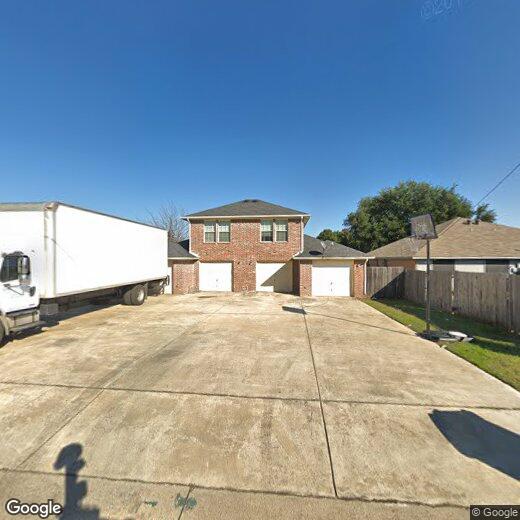 Primary Photo - 1437 N Bluegrove Rd