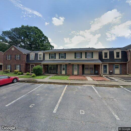 Primary Photo - 385 Circuit Ln