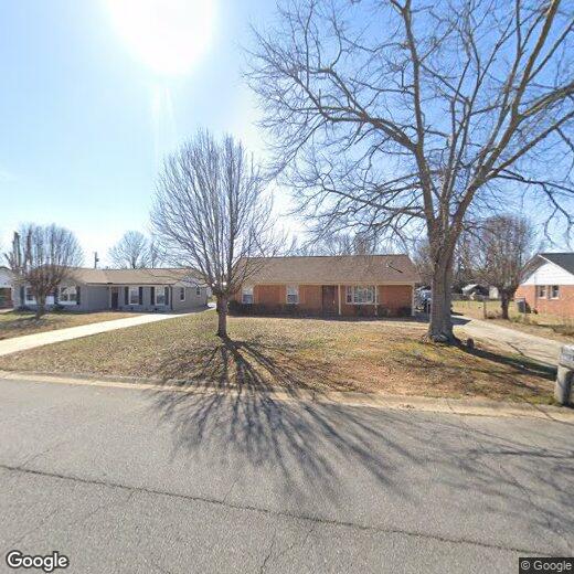 Primary Photo - 1120 Pearson Dr