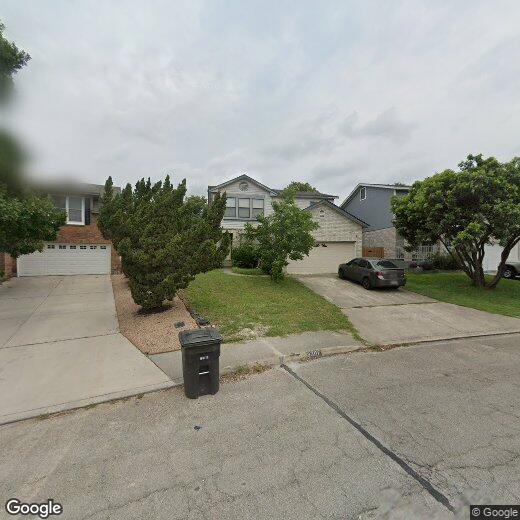 Primary Photo - 9310 Aspen Oak