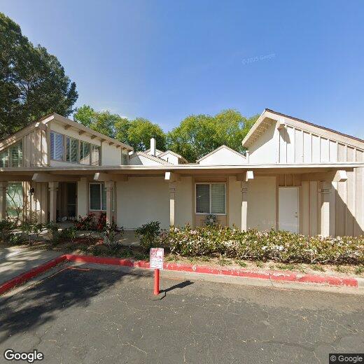 Primary Photo - 31 Acacia Tree Ln