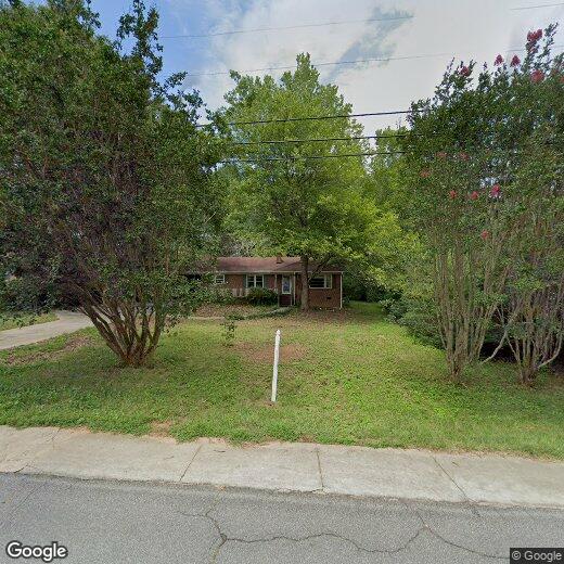 Primary Photo - 207 Skyview Dr