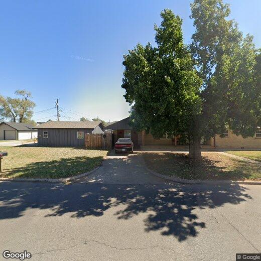 300 N Bradley St, Weatherford, OK 73096 House for Rent in Weatherford