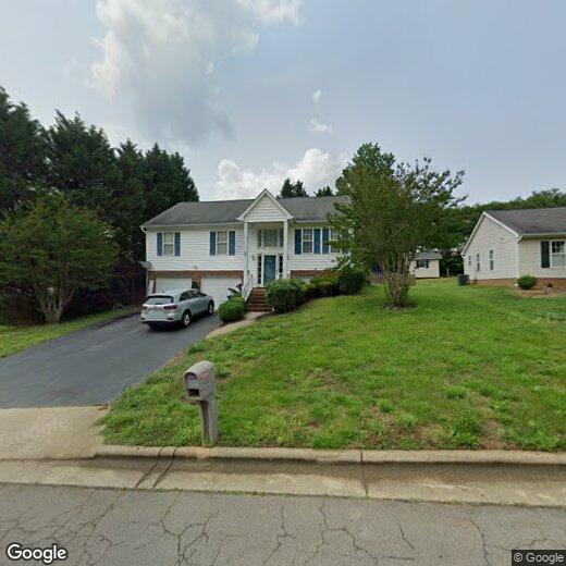 Primary Photo - 131 Averlan Ct