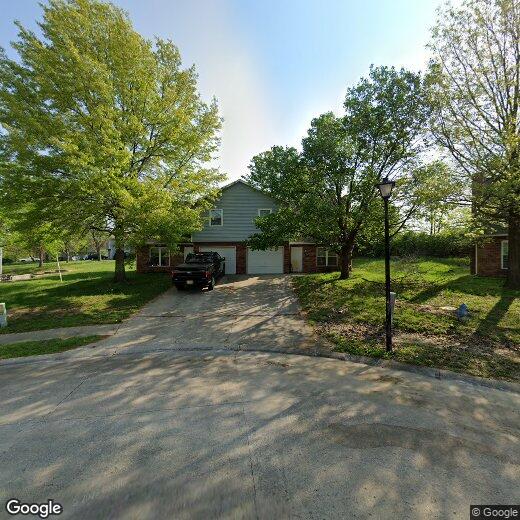 Foto principal - 2205-2207 High Oaks Ct