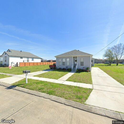3407 Delambert St, Chalmette, LA 70043 Townhouse for Rent in