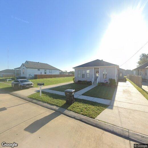 3407 Delambert St, Chalmette, LA 70043 Townhouse for Rent in