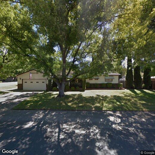 Foto principal - 5540 Waldron St