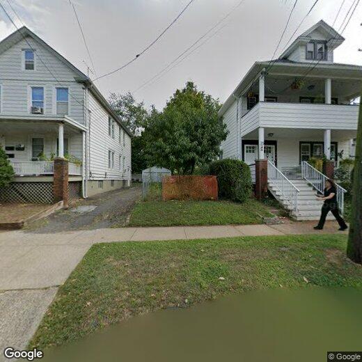 31 S 5th Ave, Highland Park, NJ 08904 Room for Rent in Highland Park