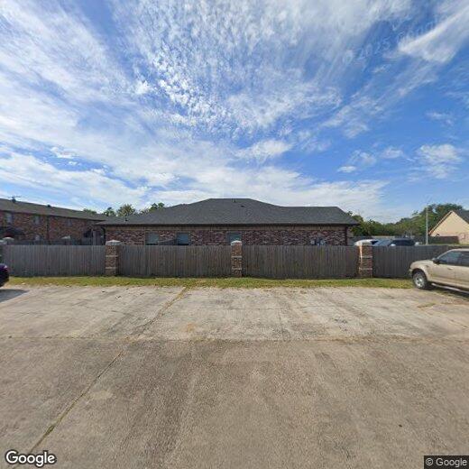 2615 Amber Ave, Groves, TX 77619 House for Rent in Groves, TX