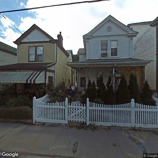 Primary Photo - 79 Wilson St