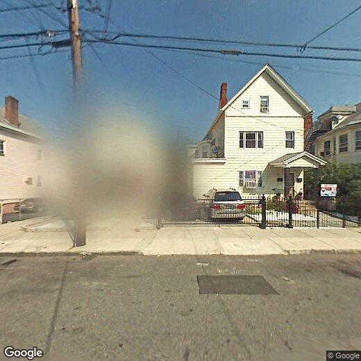 Primary Photo - 131 Sayre St