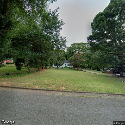 Foto principal - 820 Parkwood Rd